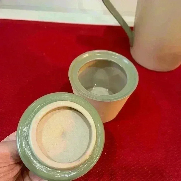 Vintage 1965 teapot, creamer, and sugar bowl signed on the signed WEO 65 - Picture 2 of 4